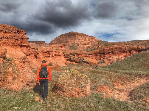 trekking